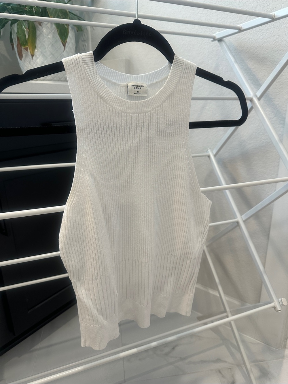 Abercrombie & Fitch White Ribbed High Neck Cropped Tank